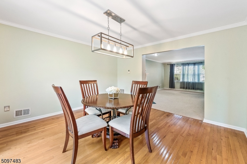 OAK HILL - Residential