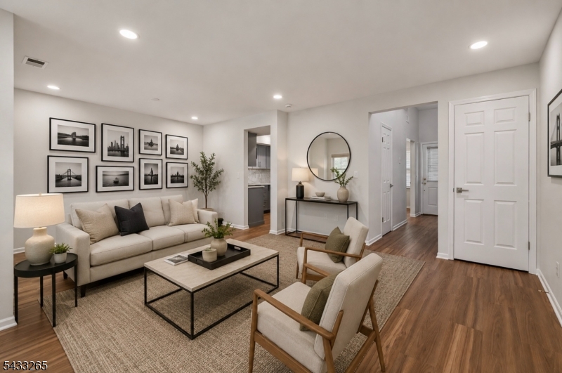 HILLS - Residential