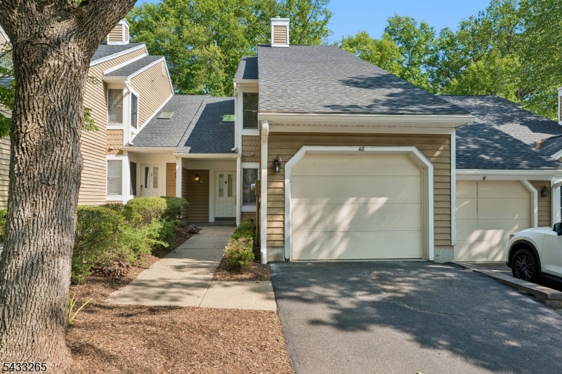 HILLS - Residential