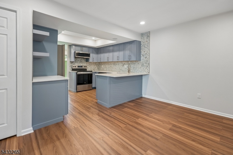 HILLS - Residential