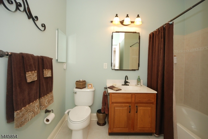 Four Seasons at Great Notch - Residential