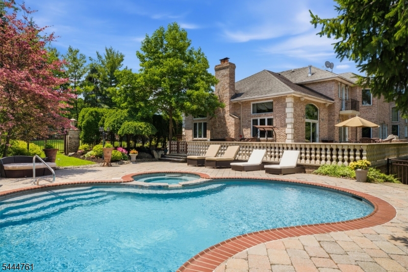 BRADFORD ESTATES - Residential