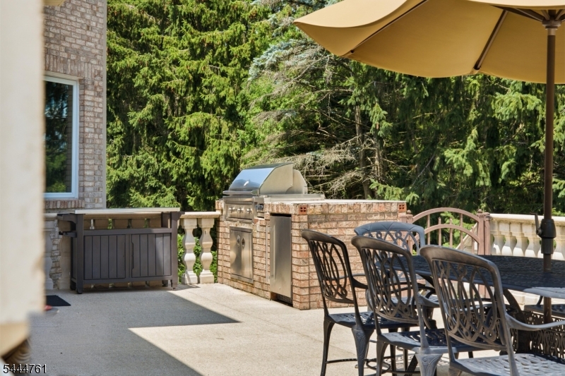 BRADFORD ESTATES - Residential