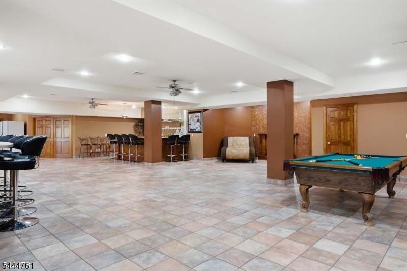 BRADFORD ESTATES - Residential