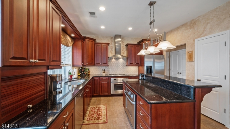 SOMERSET RUN - Residential