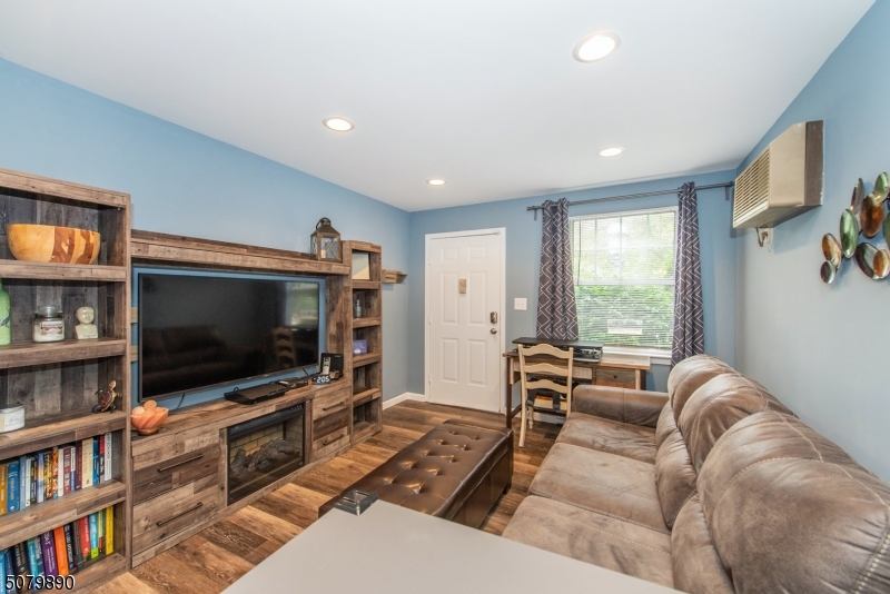 Woodcrest - Residential
