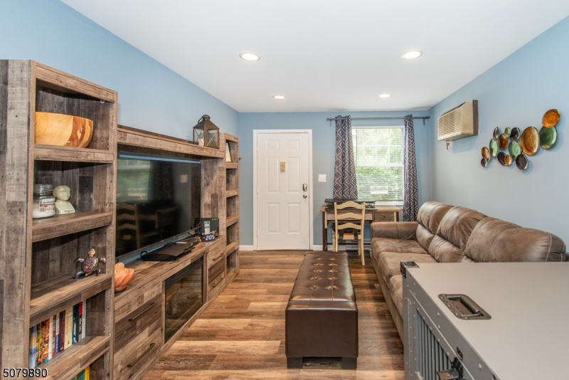 Woodcrest - Residential