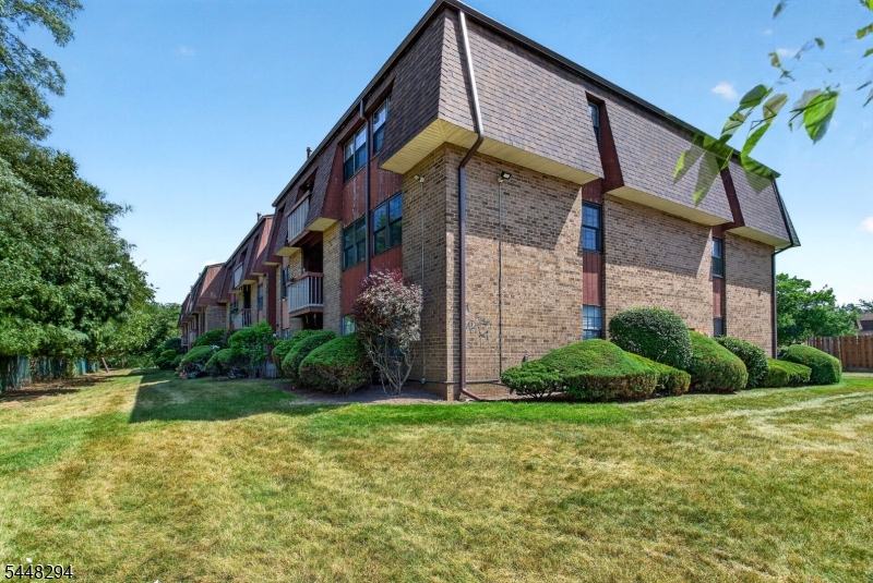 Aspen Manor - Residential
