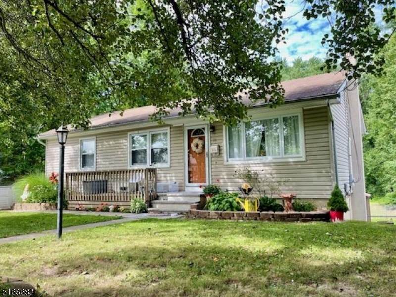 LAKE HIAWATHA - Residential