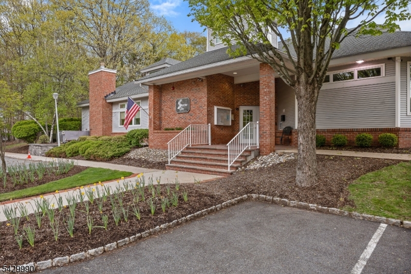 Seasons Glen - Residential