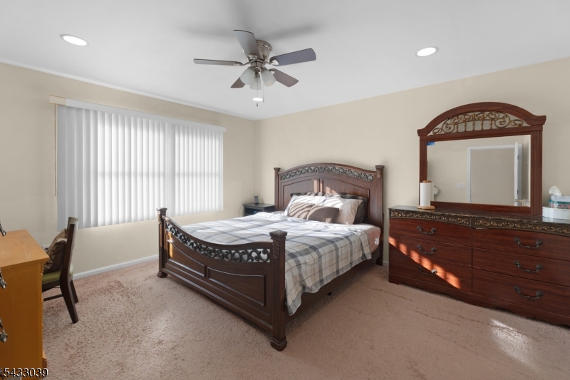 Glenmont Commons - Residential Lease
