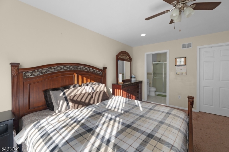 Glenmont Commons - Residential Lease