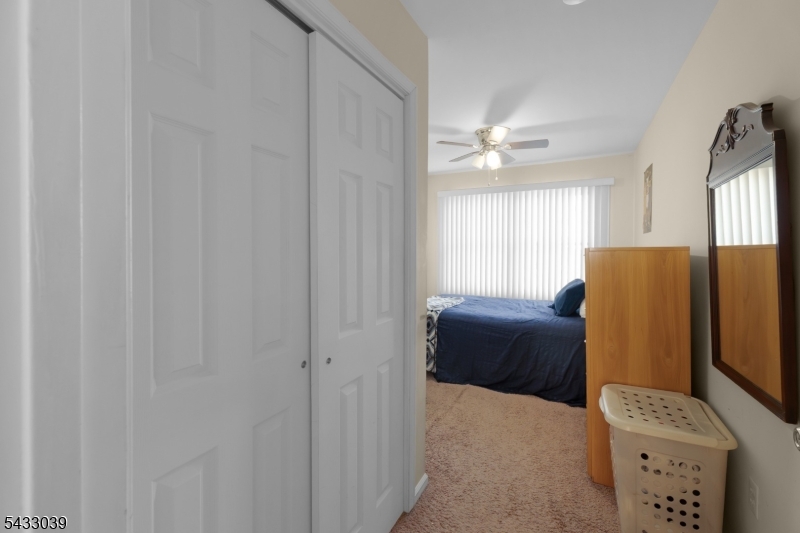 Glenmont Commons - Residential Lease