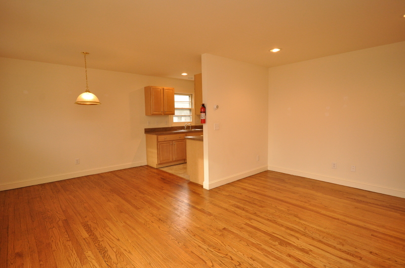 COURTYARD APARTMENTS - Residential Lease