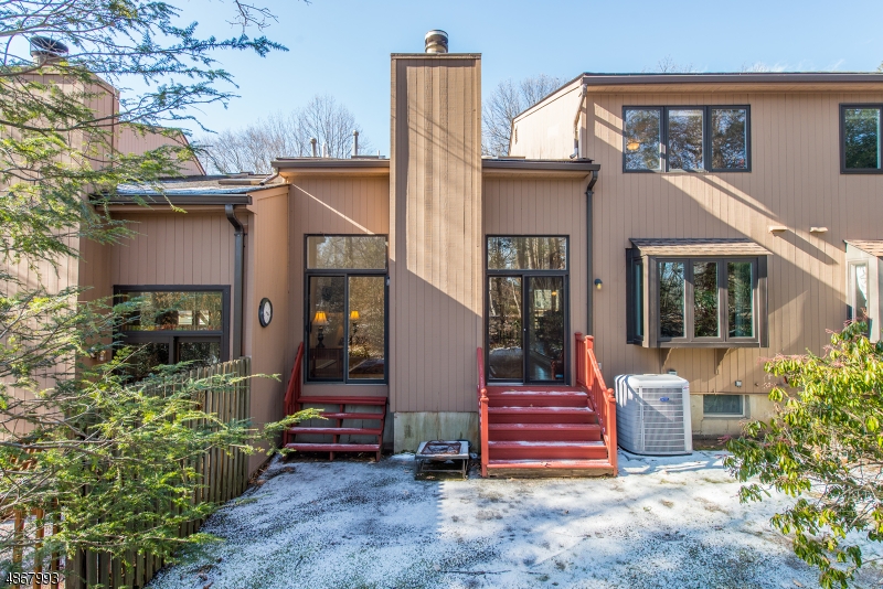 Pine Edge - Residential