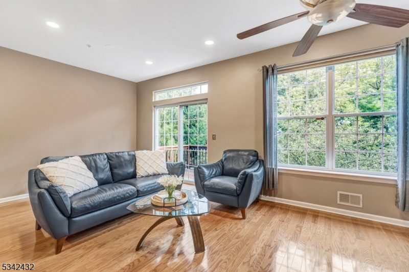 Overlook at Lopatcong - Residential