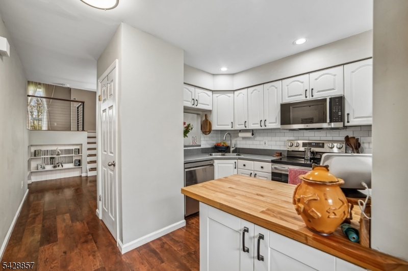 Overlook Village - Residential Lease
