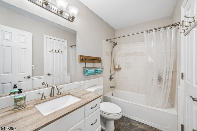 Overlook Village - Residential Lease