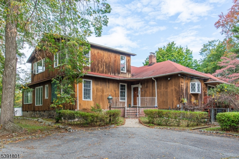 Upper Lake Hiawatha - Residential