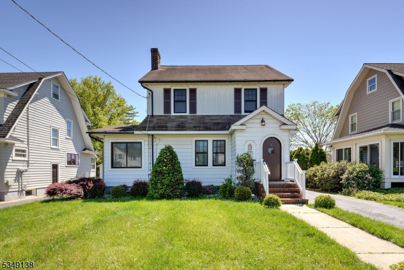 Fairlawn Manor - Residential