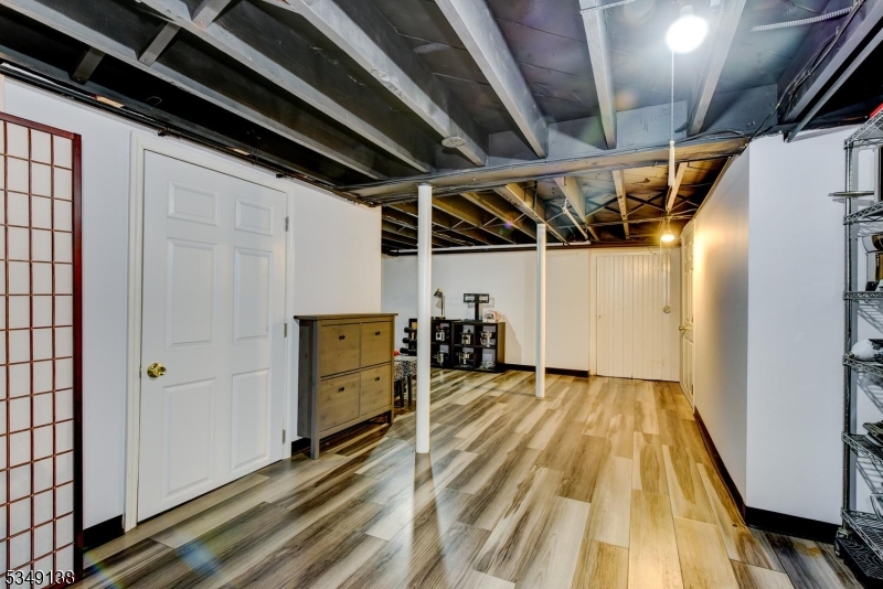 Fairlawn Manor - Residential