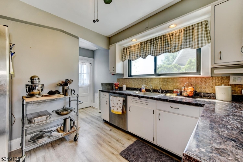 Fairlawn Manor - Residential
