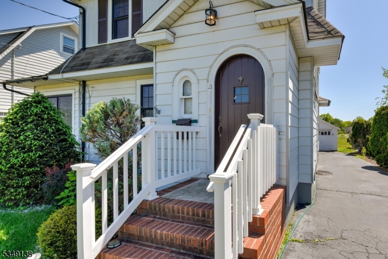 Fairlawn Manor - Residential