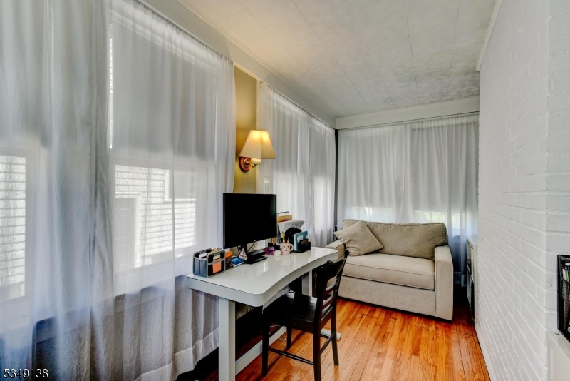 Fairlawn Manor - Residential