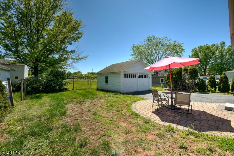 Fairlawn Manor - Residential