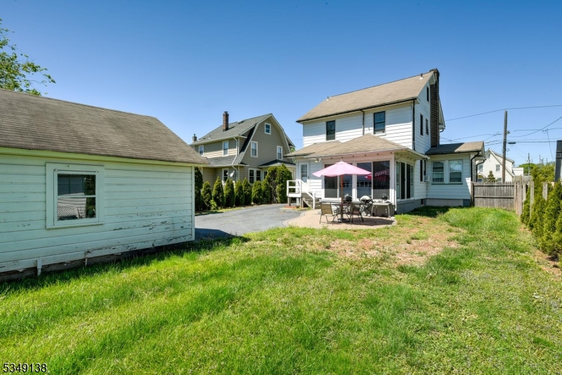 Fairlawn Manor - Residential