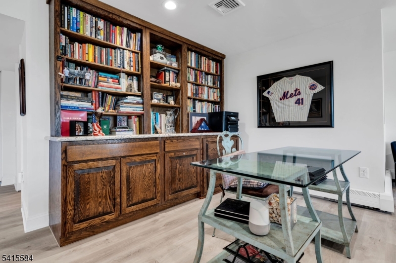 AIR CASTLE ISLES - Residential