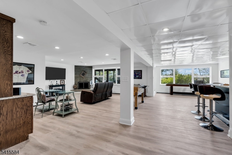 AIR CASTLE ISLES - Residential