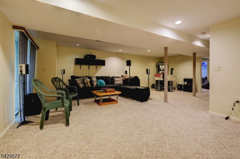 Hamilton Woods - Residential