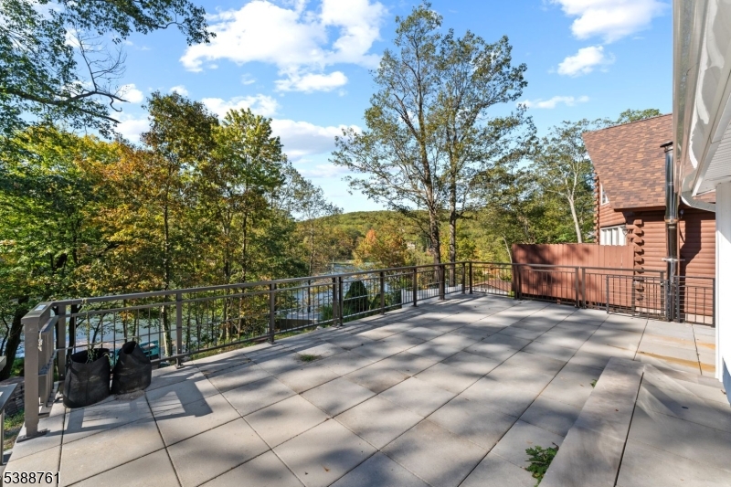 Shady Lake - Residential