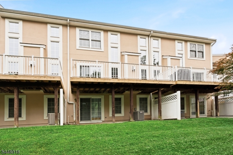 Lakeside - Residential