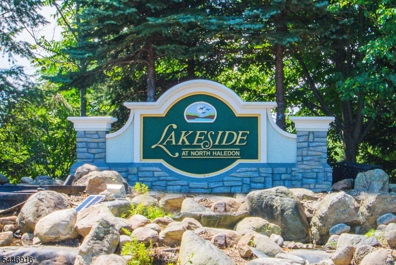 Lakeside - Residential