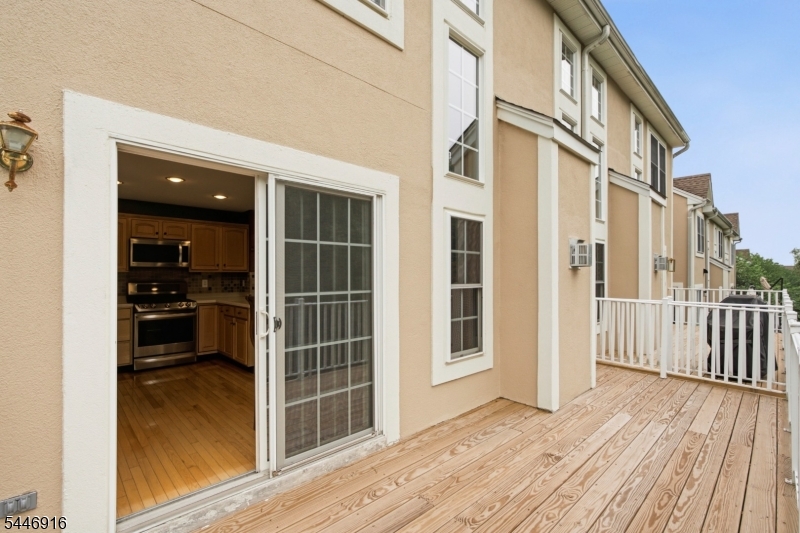 Lakeside - Residential