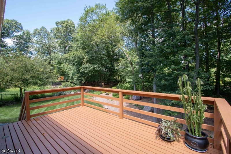 RAINBOW LAKES - Residential