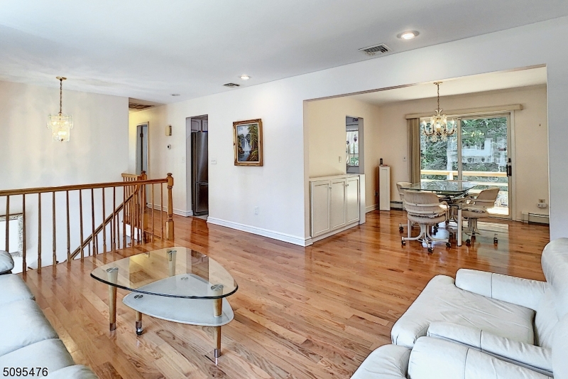 RAINBOW LAKES - Residential