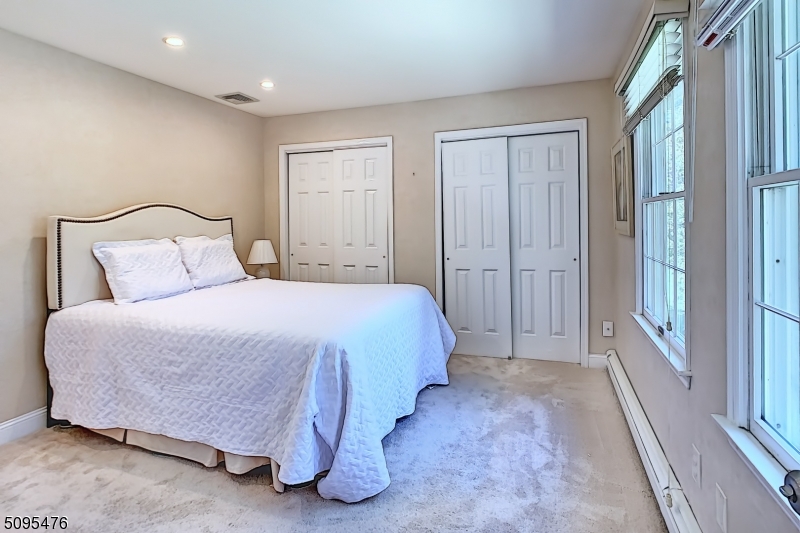 RAINBOW LAKES - Residential