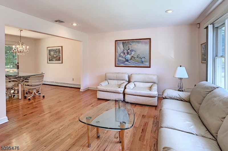 RAINBOW LAKES - Residential