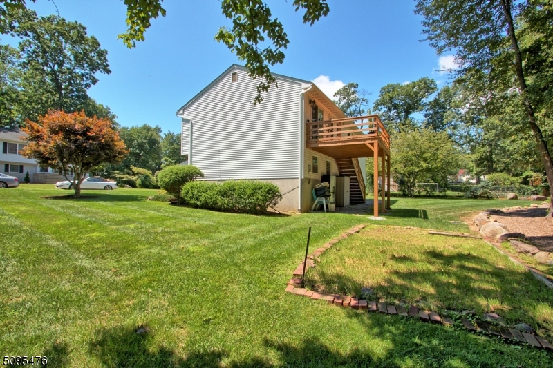 RAINBOW LAKES - Residential
