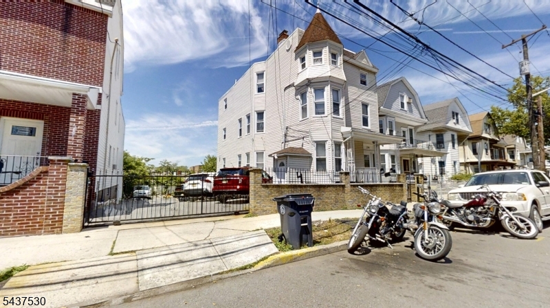 North Newark - Residential Income