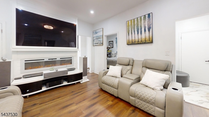 North Newark - Residential Income
