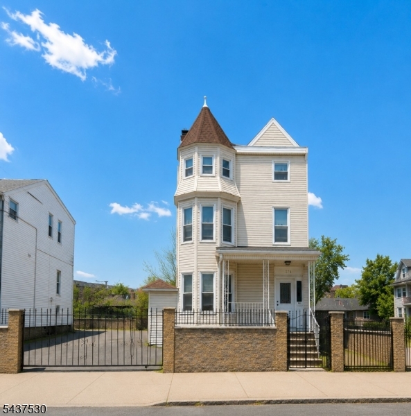 North Newark - Residential Income