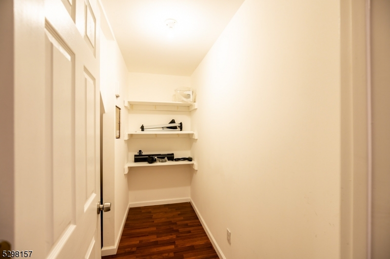 Lake Nelson - Residential Lease