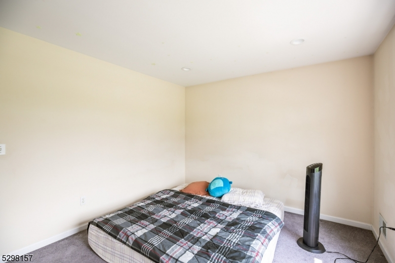 Lake Nelson - Residential Lease