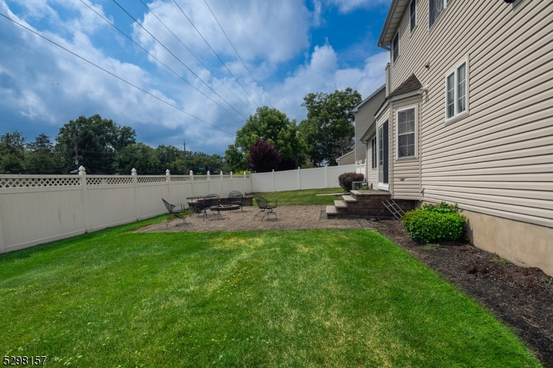 Lake Nelson - Residential Lease