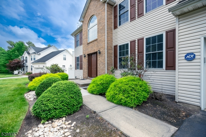 Lake Nelson - Residential Lease