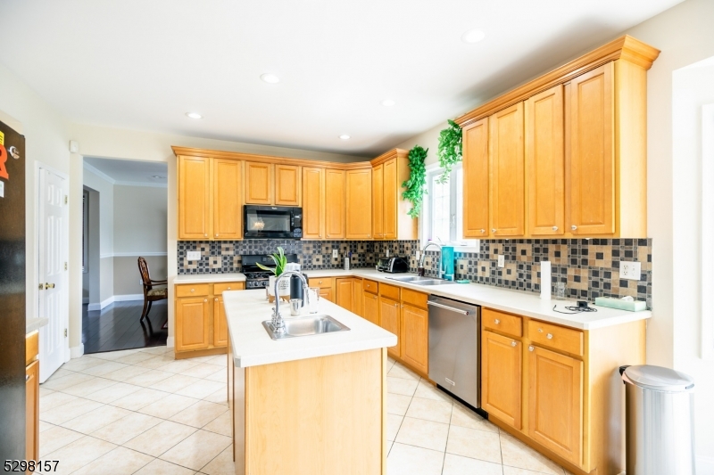 Lake Nelson - Residential Lease